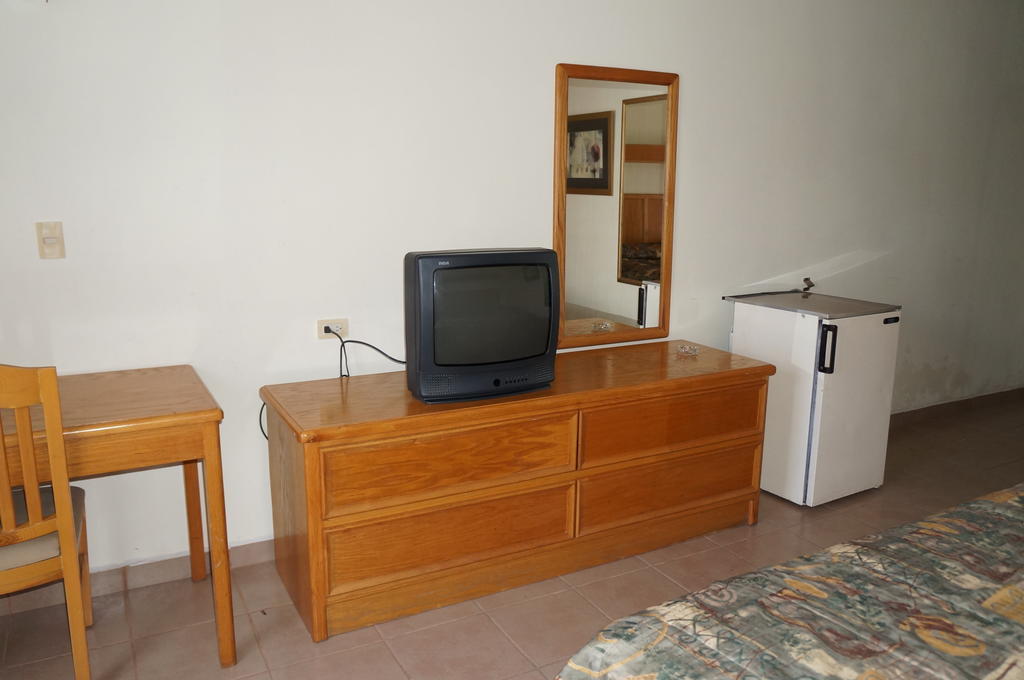 Maria Luisa Inn & Suites Juarez  Habitación foto