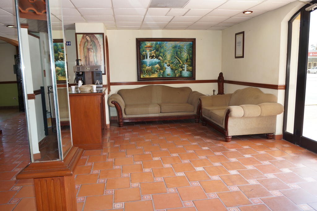 Maria Luisa Inn & Suites Juarez  Habitación foto